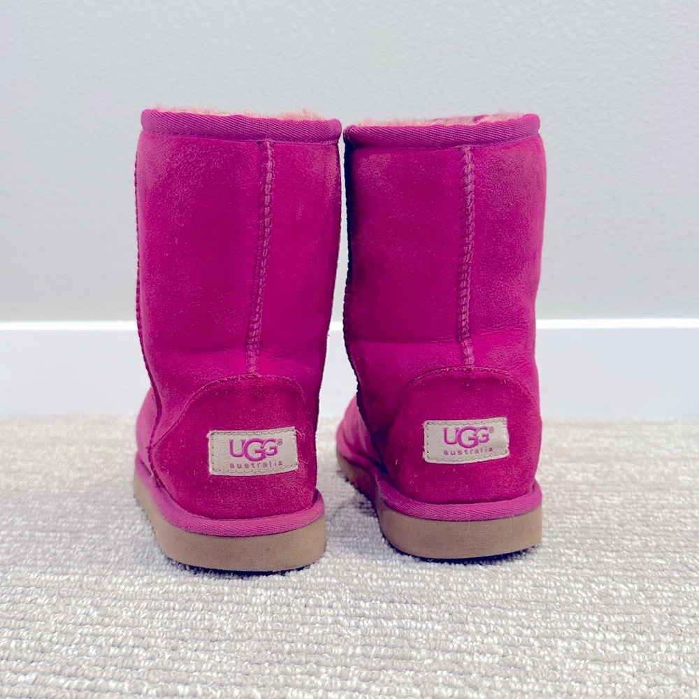 Ficus Pink UGG boots sz 3